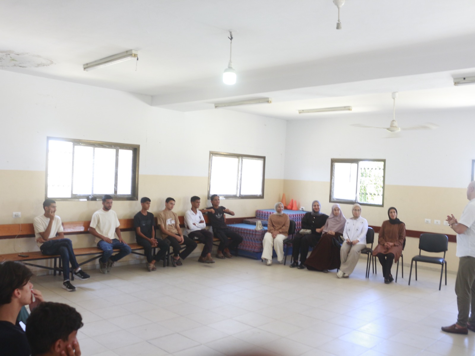 نادي الأقصى الرياضي وجامعة الإسراء ينظمان ورشة لتوجيه طلبة الثانوية العامة نحو تخصصات المستقبل